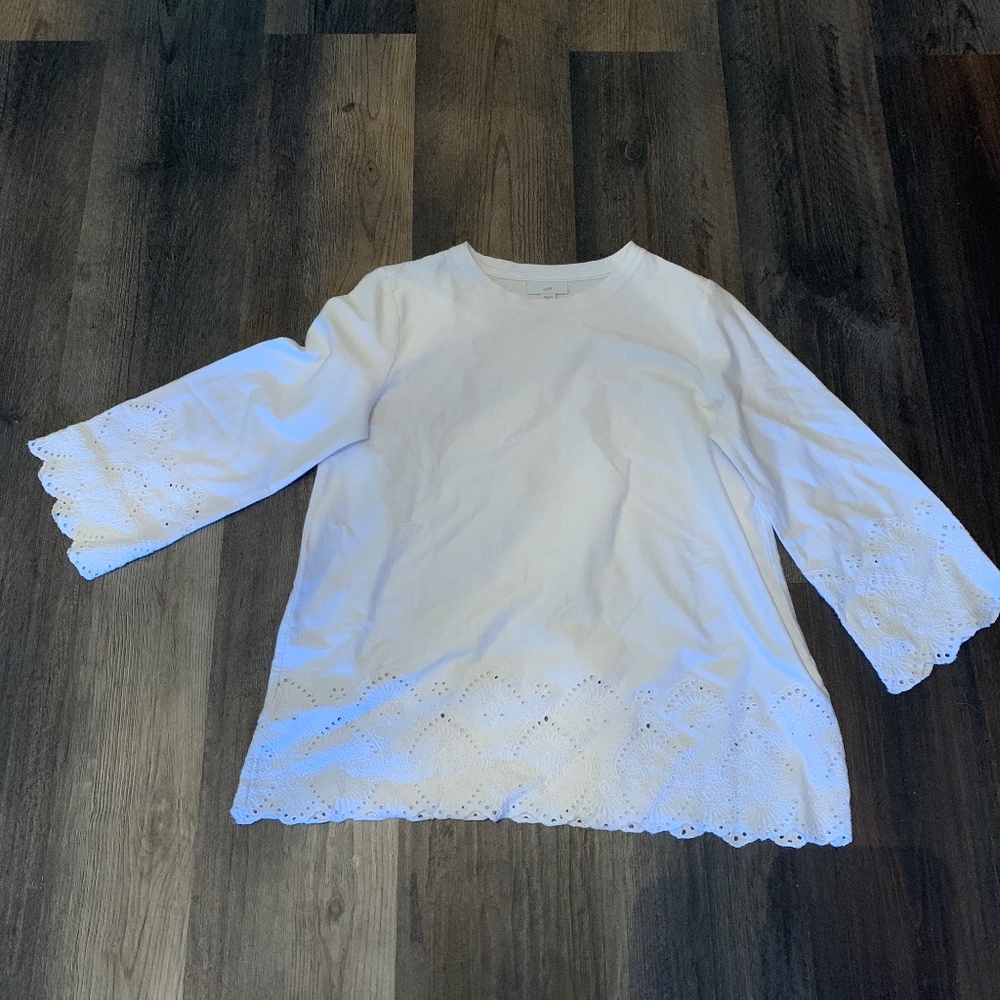 J.Jill eyelet design 100‎ percent cotton wide arm top. Worn 2x